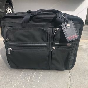 Tumi Deluxe 4 Wheeled Laptop Case Brief